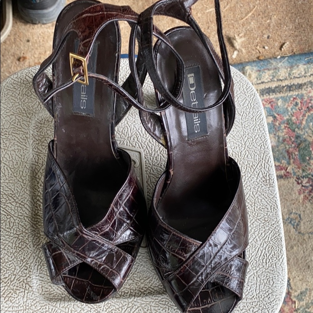 Women’s high heel shoes